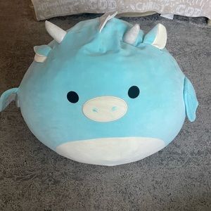 Jumbo dragon squish mellow